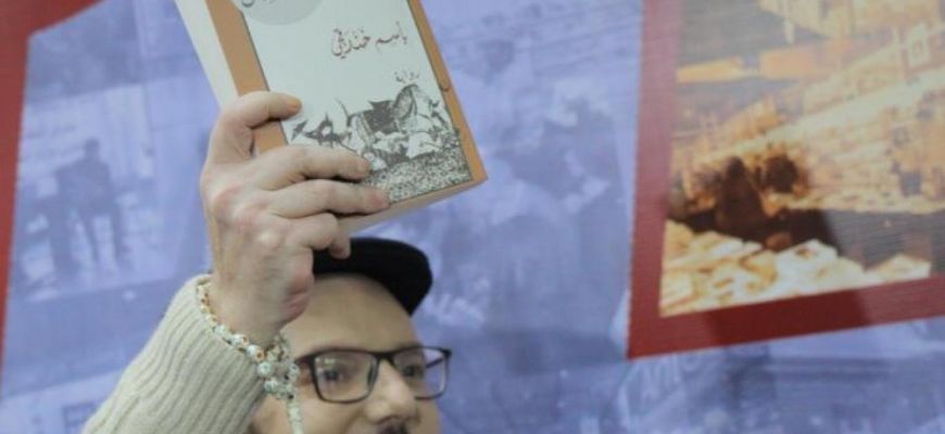 الفلسطيني باسم خندقجي يستعيد التاريخ روائيا داخل سجنه الاسرائيلي